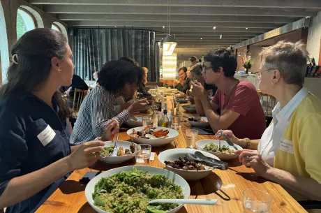 Lunchdating be.Source